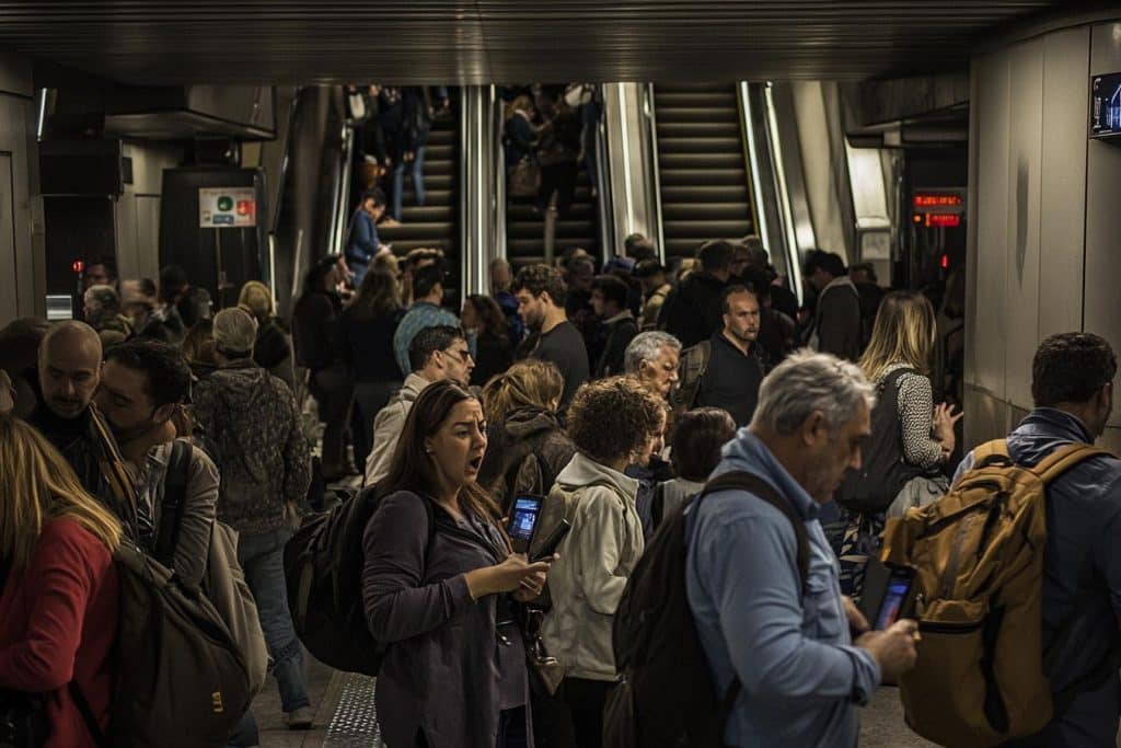 caos en el metro de valencia