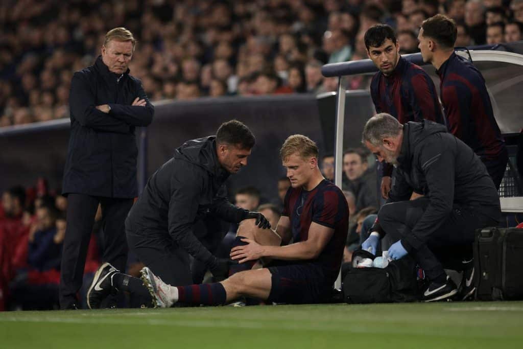 frenkie de jong lesionado de rodilla